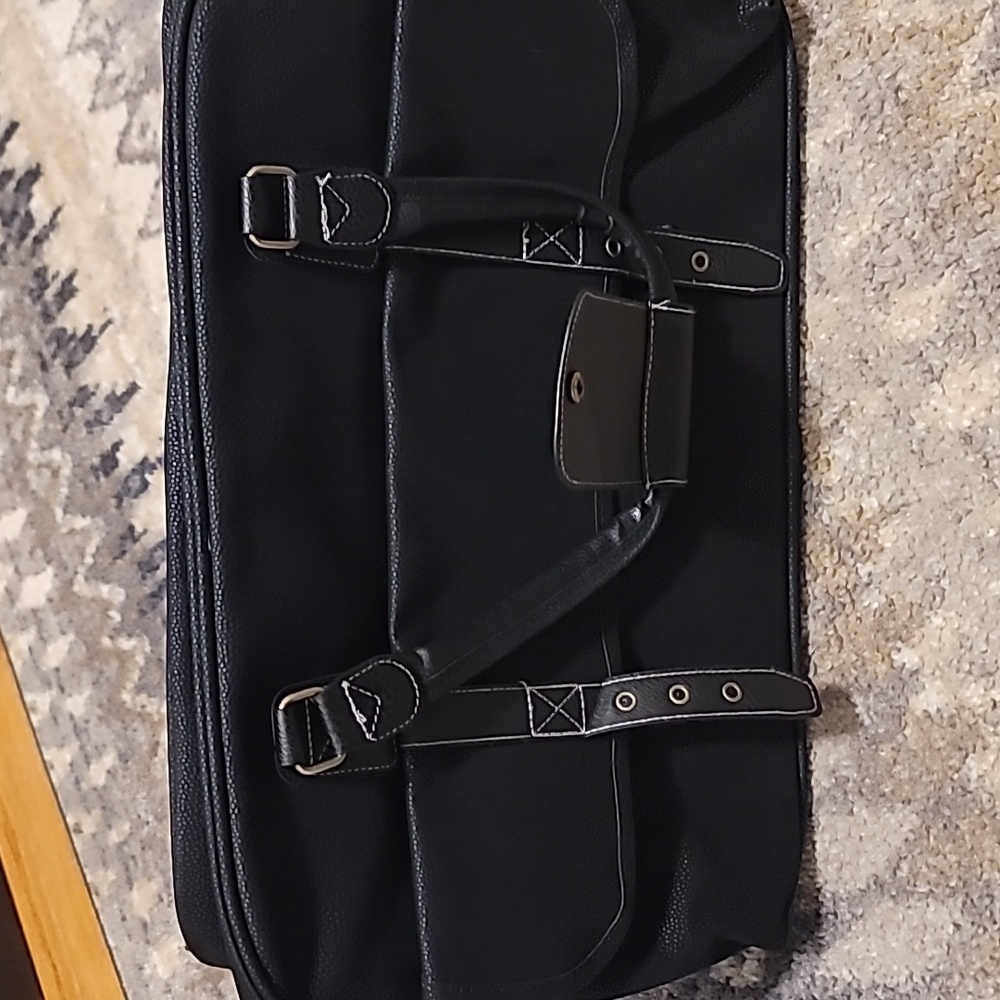 Electronic travel tote